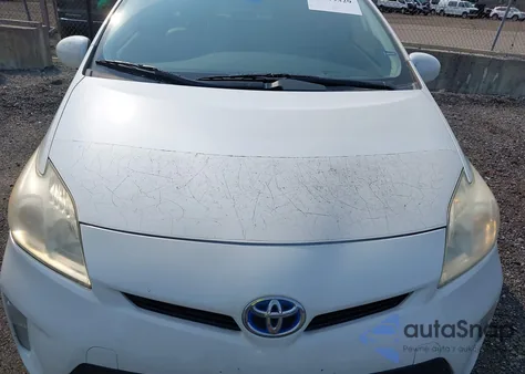 2013 Toyota Prius Four z USA, uszkodzony, nr VIN JTDKN3DUXD5553157